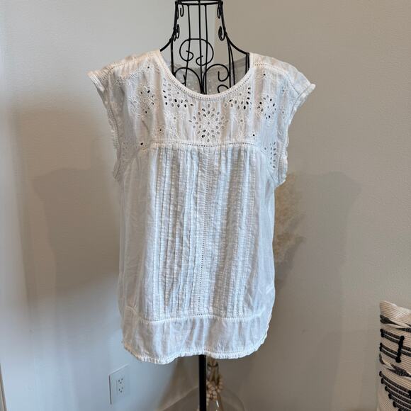 Abercrombie & Fitch White Cotton Eyelet Sleeveless Top Large- cottagecore - Picture 1 of 8